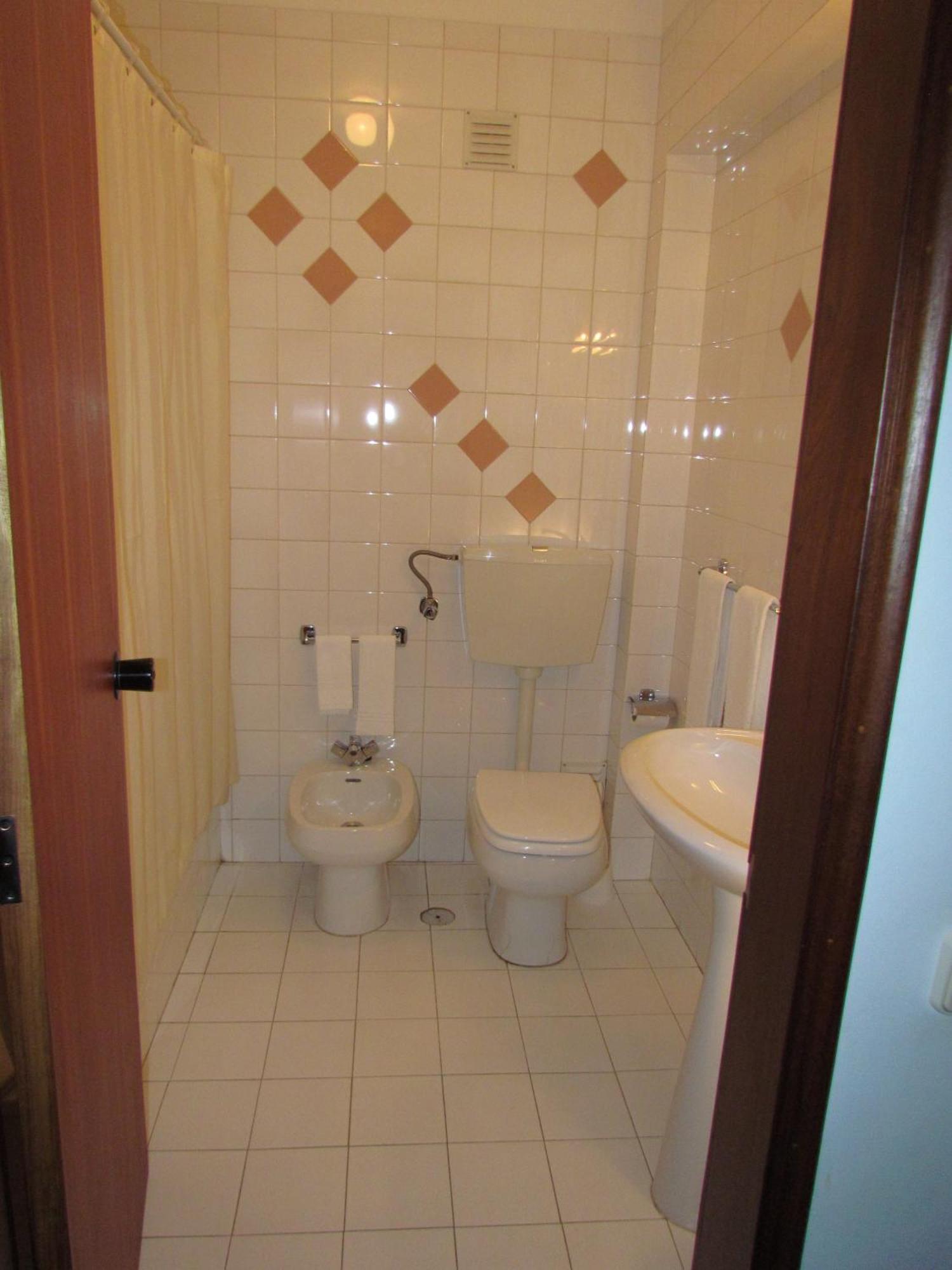 Sao Tomas Hotell Fátima Exteriör bild
